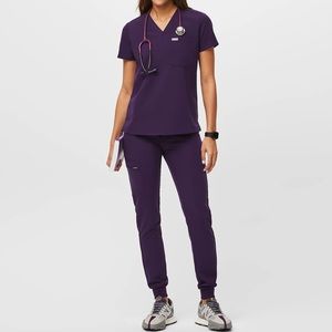 Figs Purple Jam Women’s Scrub Set